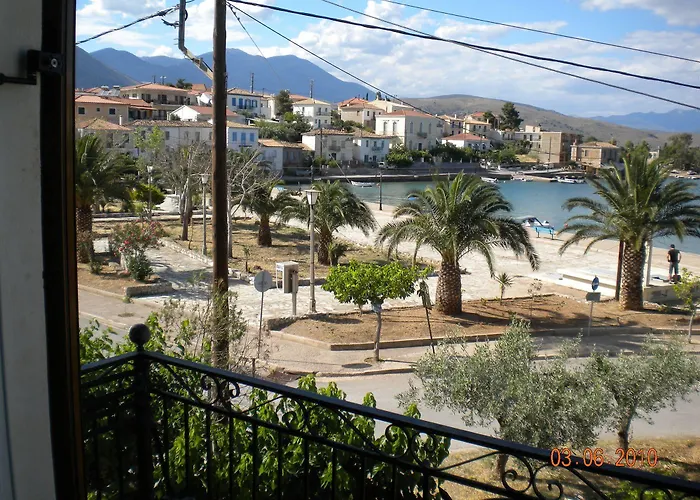 Guest house Hirolakas Galaxidi