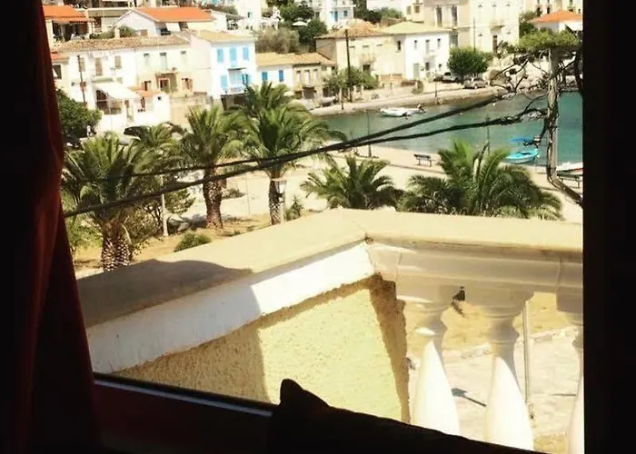 Guest house Hirolakas 4*